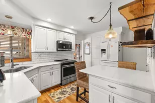 3009 S 74th St, West Allis, WI 53219 - Photo 10