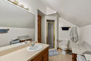 4992 Lake Bluff Rd, Belgium, WI 53074 - Photo 20