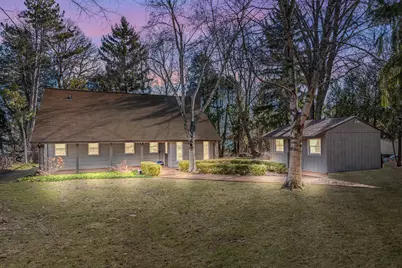 4992  Lake Bluff Rd, Belgium, WI 53074 - Photo 1