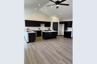 121  Resort Dr, Johnson Creek, WI 53038 - Photo 22