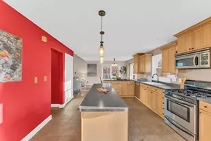 W313S6637 Spring Dr, Mukwonago, WI 53149 - Photo 10