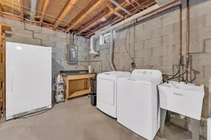 W313S6637 Spring Dr, Mukwonago, WI 53149 - Photo 28