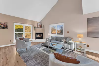 W313S6637  Spring Dr, Mukwonago, WI 53149 - Photo 6