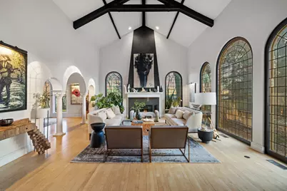 7032 N Barnett Ln, Fox Point, WI 53217 - Photo 18