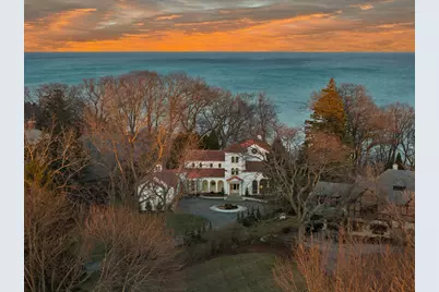 7032 N Barnett Ln, Fox Point, WI 53217 - Photo 48