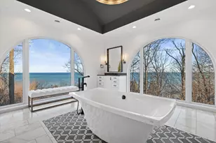 7032 N Barnett Ln, Fox Point, WI 53217 - Photo 30