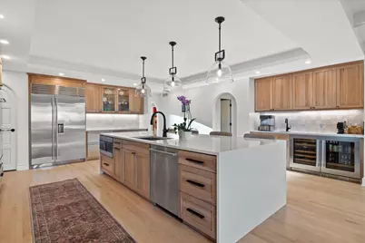 7032 N Barnett Ln, Fox Point, WI 53217 - Photo 16