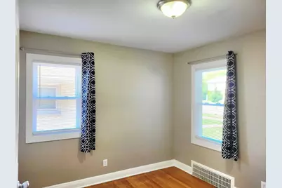 4515 W Morgan Ave, Greenfield, WI 53220 - Photo 2