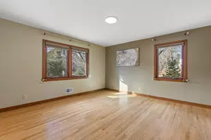 8307 N Greenvale Rd, Fox Point, WI 53217 - Photo 36