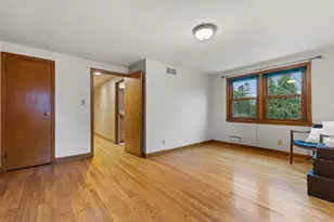 8307 N Greenvale Rd, Fox Point, WI 53217 - Photo 40