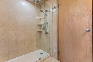 8307 N Greenvale Rd, Fox Point, WI 53217 - Photo 42