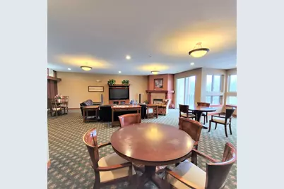 15295 W Library Ln #116 E, New Berlin, WI 53151 - Photo 8