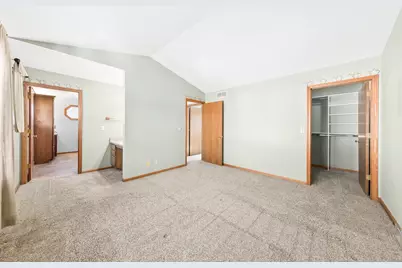 621 E Mary Ln, Oak Creek, WI 53154 - Photo 22