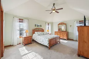 6435 River Pointe Dr, Franklin, WI 53132 - Photo 16