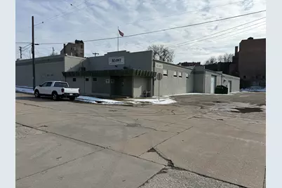 1421  Thirteenth St, Racine, WI 53403 - Photo 2