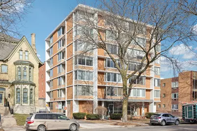1409 N Prospect Ave #302, Milwaukee, WI 53202 - Photo 1