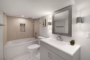 N76W14092 Appleton Ave, Menomonee Falls, WI 53051 - Photo 24