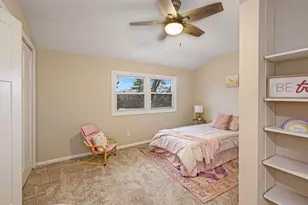 N76W14092 Appleton Ave, Menomonee Falls, WI 53051 - Photo 18