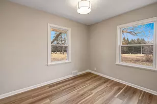 N76W14092 Appleton Ave, Menomonee Falls, WI 53051 - Photo 14