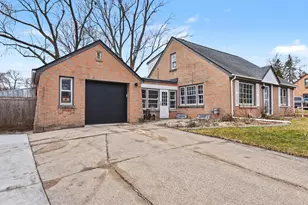 4503 N 106th St, Wauwatosa, WI 53225 - Photo 32