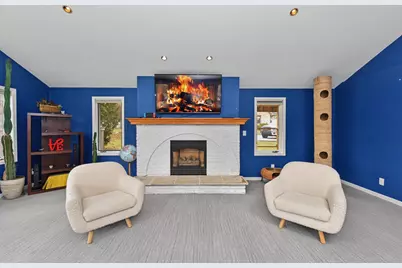 4503 N 106th St, Wauwatosa, WI 53225 - Photo 8