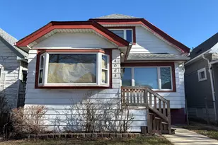 4064 N 18th St, Milwaukee, WI 53209 - Photo 1