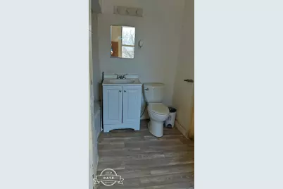 2037 N 40th St, Milwaukee, WI 53208 - Photo 6