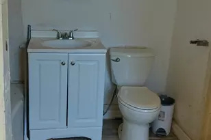 2037 N 40th St, Milwaukee, WI 53208 - Photo 6