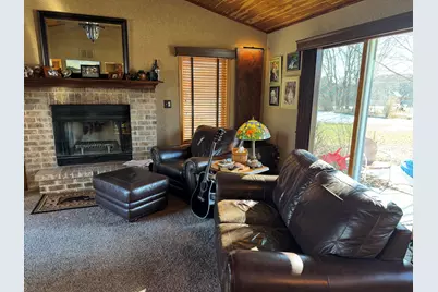 511  Small Farm Rd, Mukwonago, WI 53149 - Photo 8