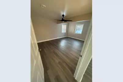 13010 W Honey Ln, New Berlin, WI 53151 - Photo 16