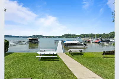 800  Lake St, Twin Lakes, WI 53181 - Photo 30