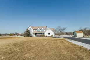 1410 Lebon Ln, Grafton, WI 53024 - Photo 48