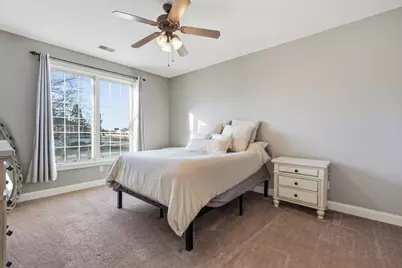 2912  University Dr #201, Waukesha, WI 53188 - Photo 12