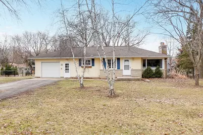 W379N5787  Meadowview Rd, Oconomowoc, WI 53066 - Photo 2