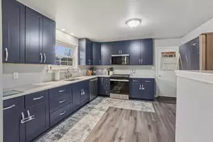 W379N5787 Meadow View Rd, Oconomowoc, WI 53066 - Photo 4