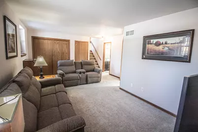 2087  Lake View Dr, Hartford, WI 53027 - Photo 20