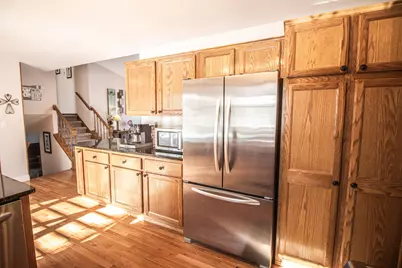 2087  Lake View Dr, Hartford, WI 53027 - Photo 32