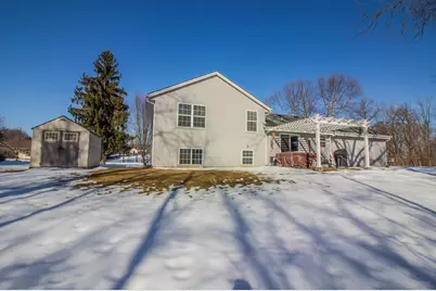 2087  Lake View Dr, Hartford, WI 53027 - Photo 42