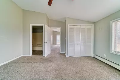 405 W Sugar Ln, Glendale, WI 53217 - Photo 16