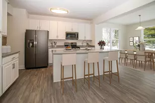 417 Manchester Dr, Williams Bay, WI 53191 - Photo 6