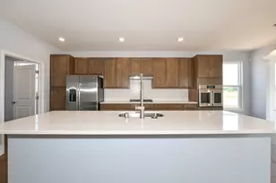 413 Manchester Dr, Williams Bay, WI 53191 - Photo 8