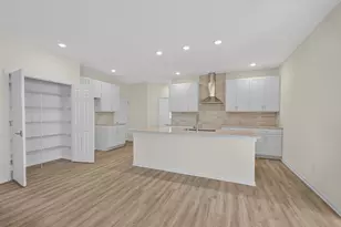 405 Manchester Dr, Williams Bay, WI 53191 - Photo 6