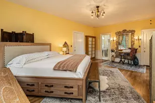 3266 N Lake Dr, Milwaukee, WI 53211 - Photo 32