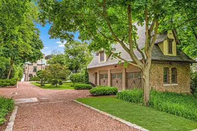 3266 N Lake Dr, Milwaukee, WI 53211 - Photo 46