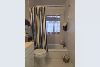 3346 S 20th St, Milwaukee, WI 53215 - Photo 10