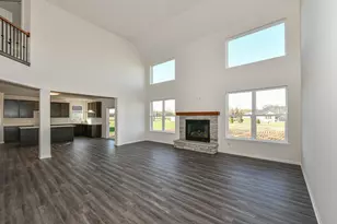 400 Manchester Dr, Williams Bay, WI 53191 - Photo 4