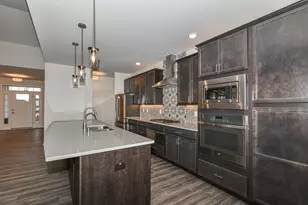 402 Manchester Dr, Williams Bay, WI 53191 - Photo 18