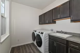 402 Manchester Dr, Williams Bay, WI 53191 - Photo 38