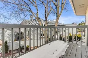 15634 W Brook Dr, New Berlin, WI 53151 - Photo 22