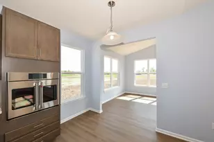 406 Manchester Dr, Williams Bay, WI 53191 - Photo 12